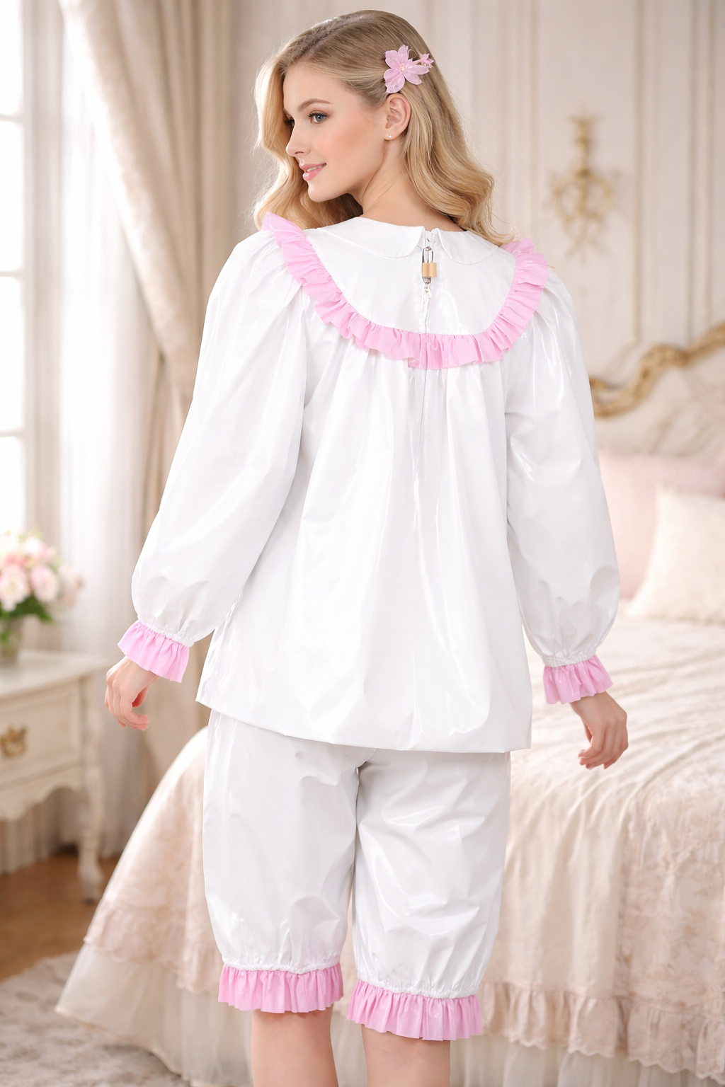 Ensemble blouse et short de soubrette en PVC blanc fin, verrouillable – Sur mesure G3804