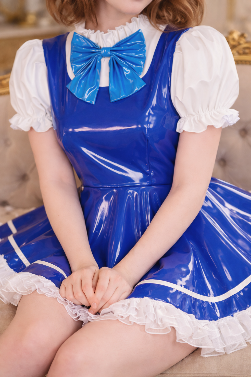 Robe de soubrette en PVC fin bleu avec chemisier verrouillable – Sur mesure G3907